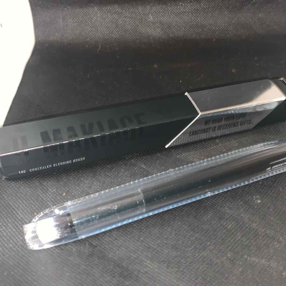 COPY - IL Makiage Concealer Blending Brush